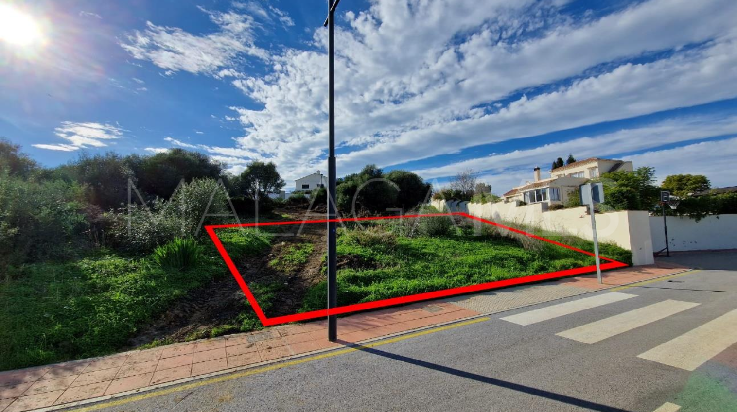 Tomt for sale in Estepona