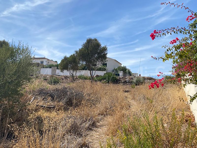 Tomt for sale in Estepona
