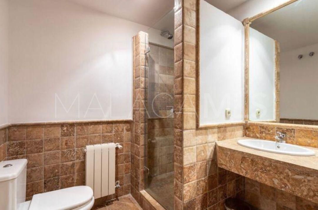 Buy apartamento in New Golden Mile
