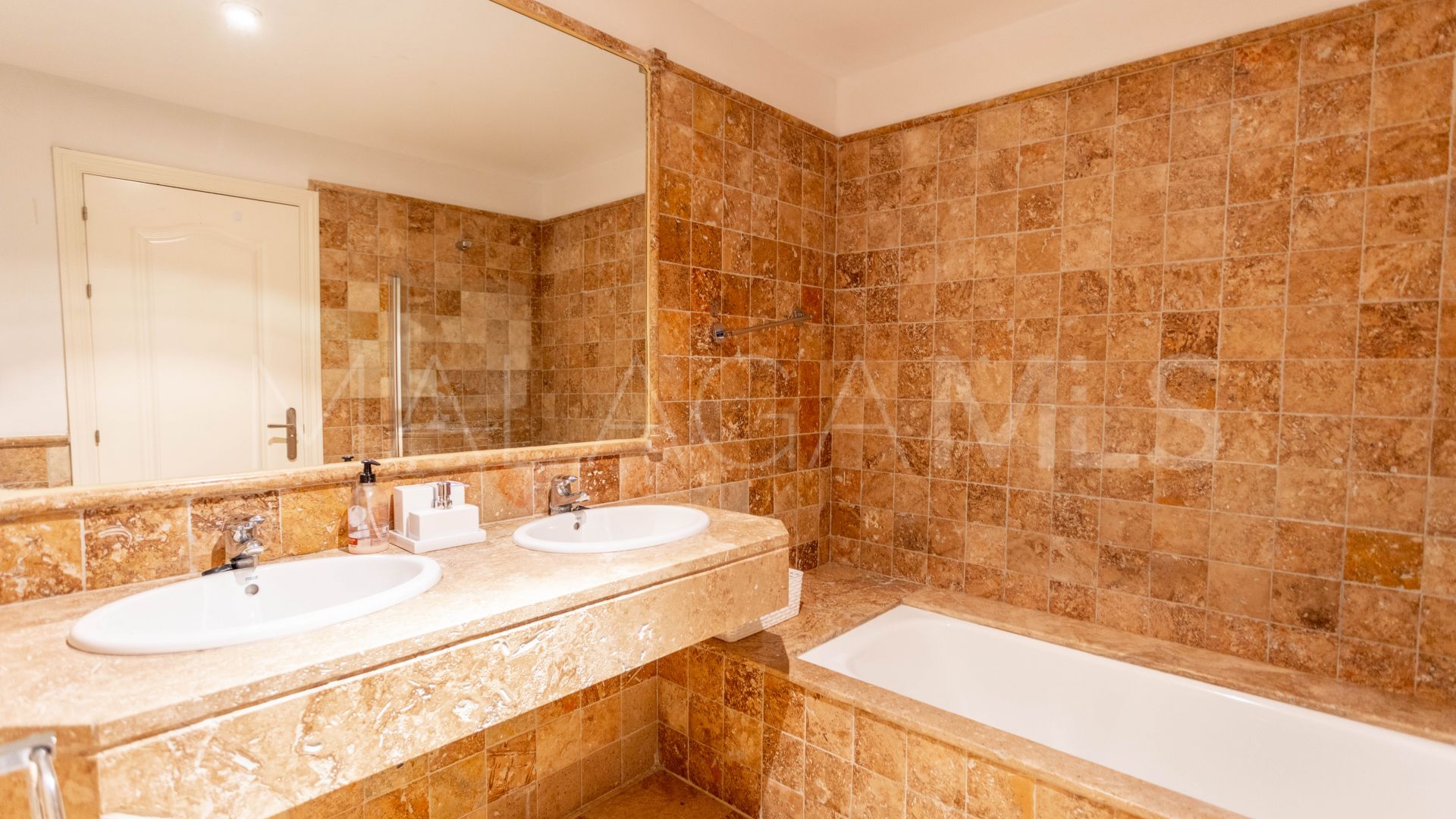 Wohnung for sale in New Golden Mile