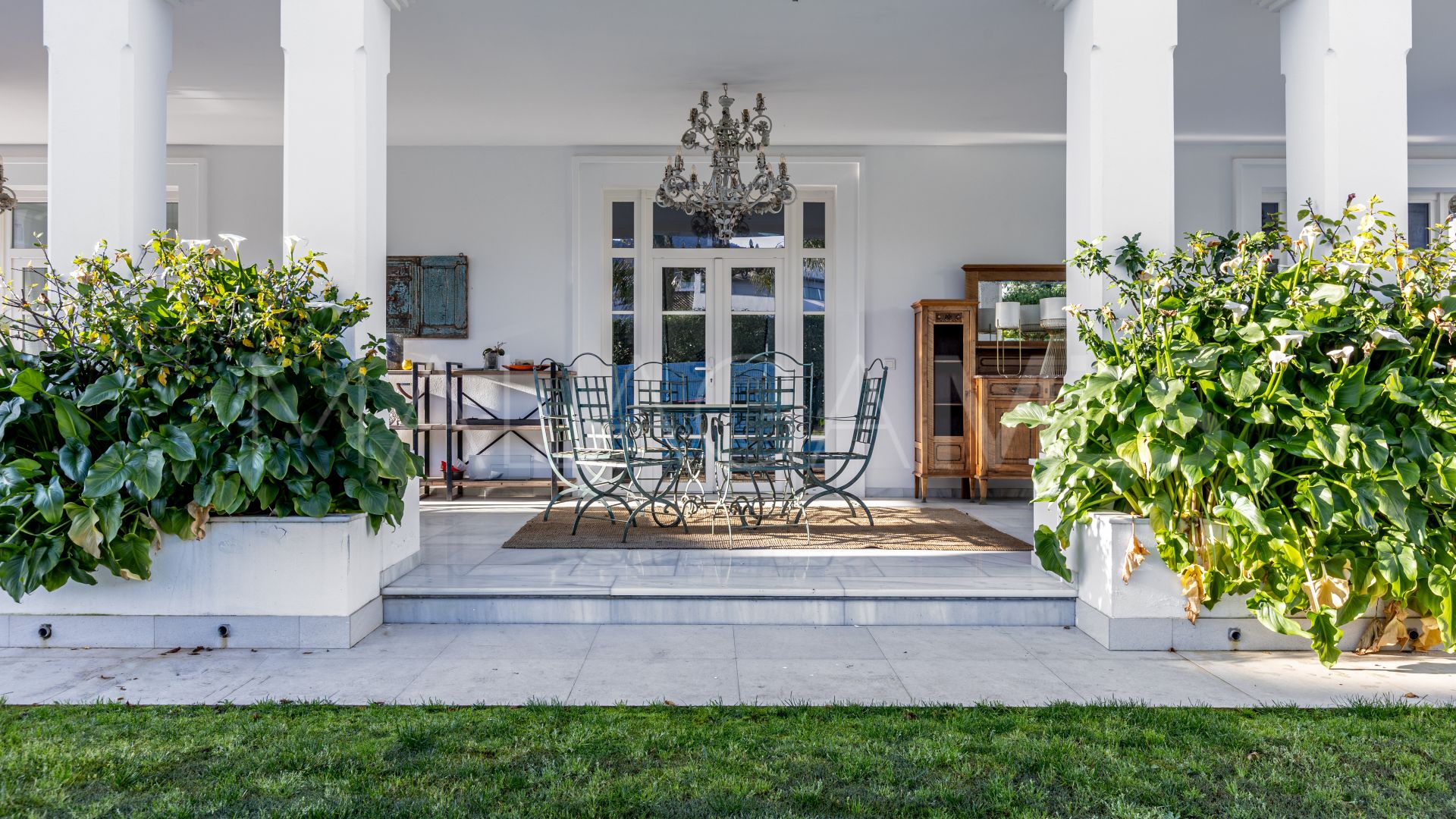 For sale villa in Marbella Centro