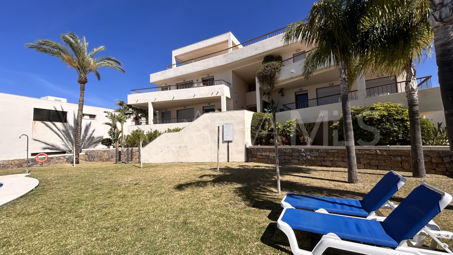 3 bedrooms Marbella East ground floor apartment for sale