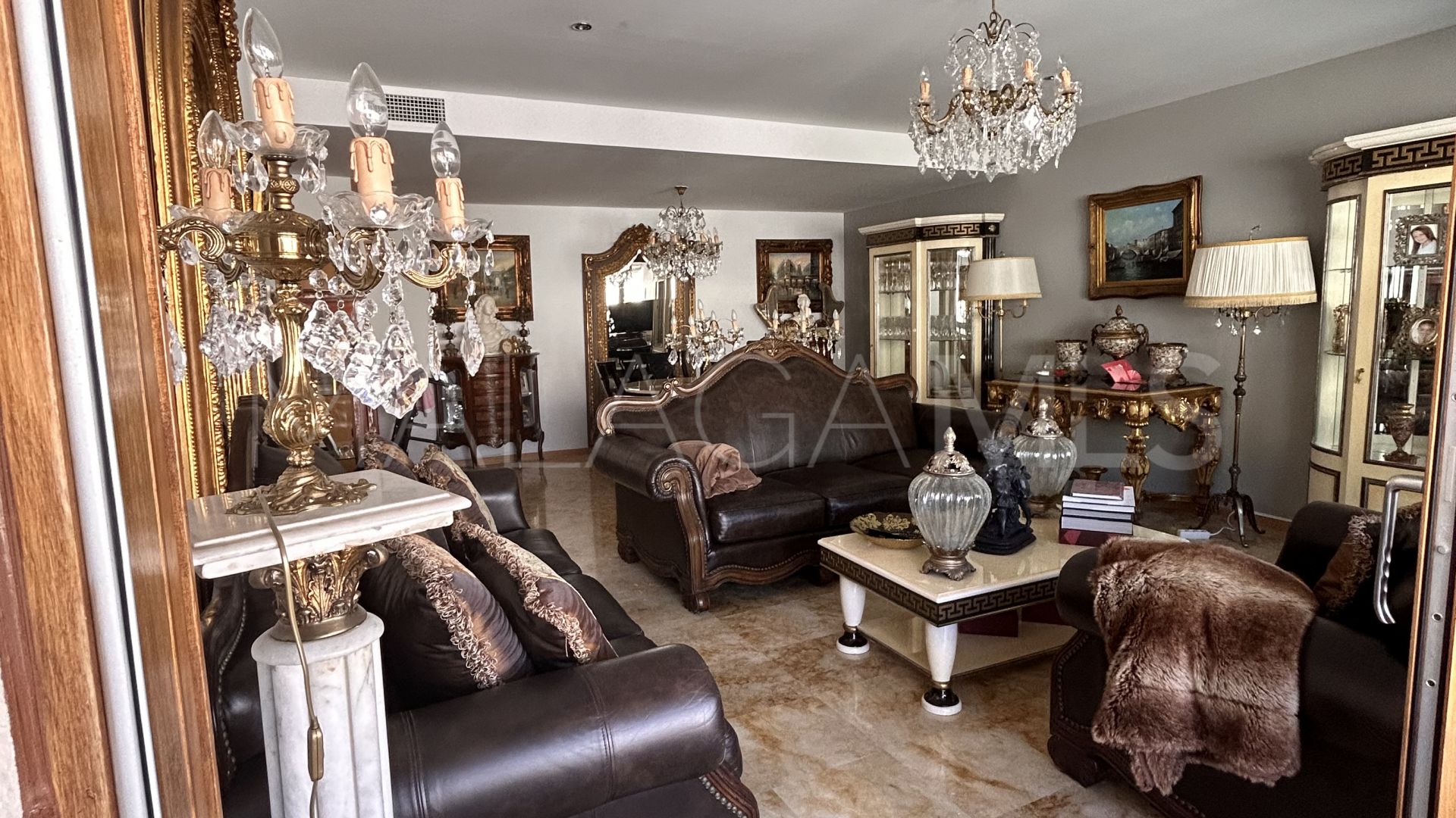 Appartement rez de chaussée for sale in Marbella Est