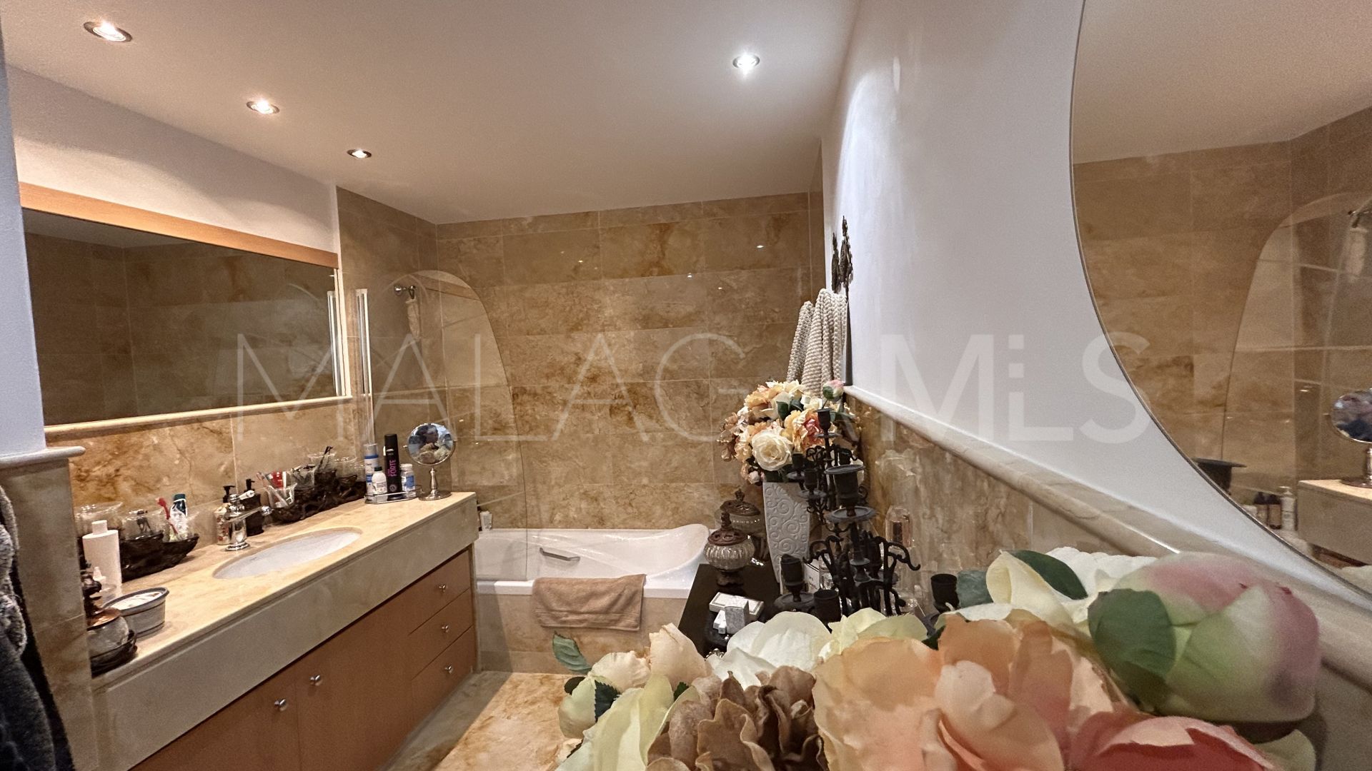 Markplanslägenhet for sale in Marbella Öst