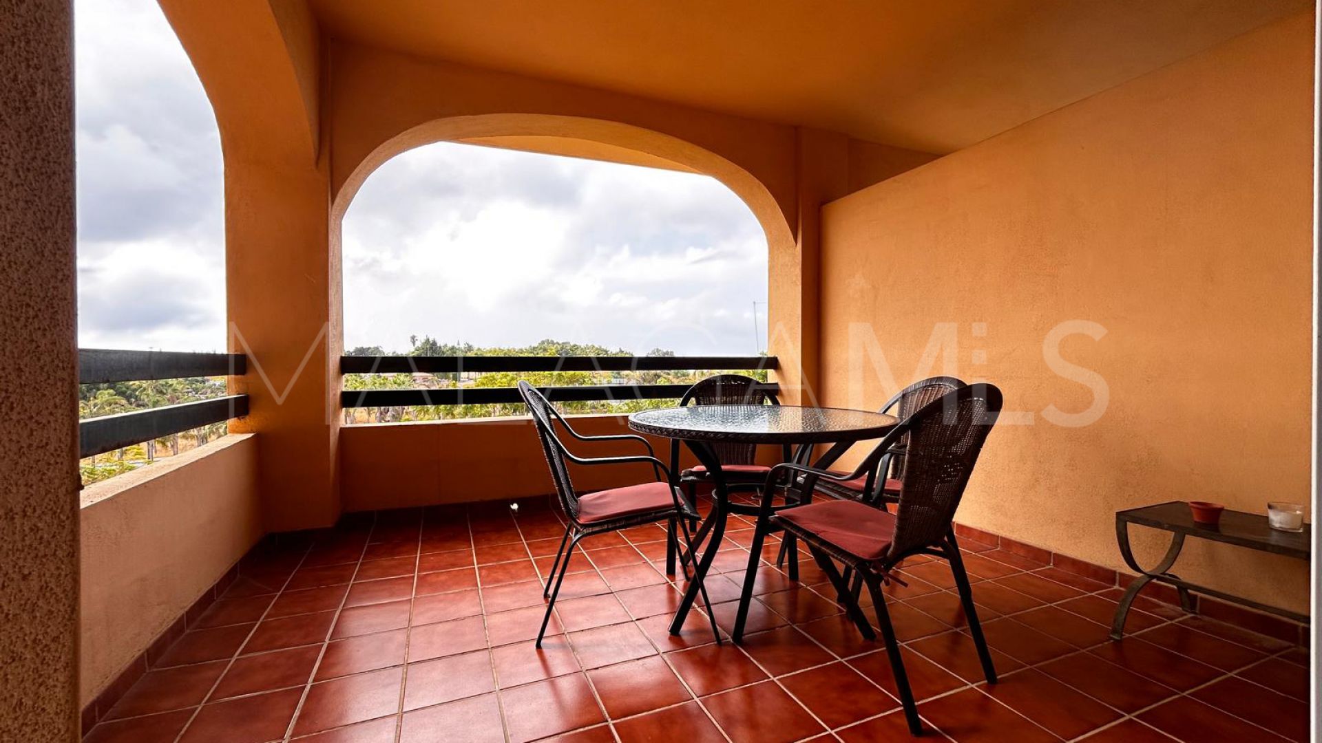 Se vende apartamento with 2 bedrooms in New Golden Mile