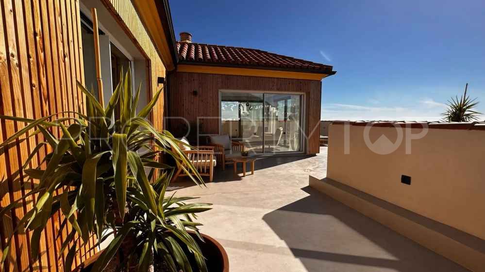 Penthouse for sale in El Higueron with 3 bedrooms