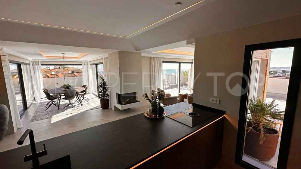 Penthouse for sale in El Higueron with 3 bedrooms