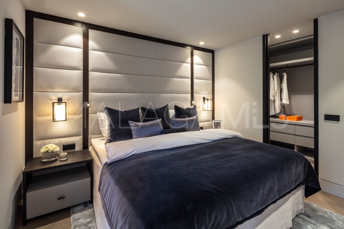 Se vende atico duplex in Marbella Golden Mile de 3 bedrooms