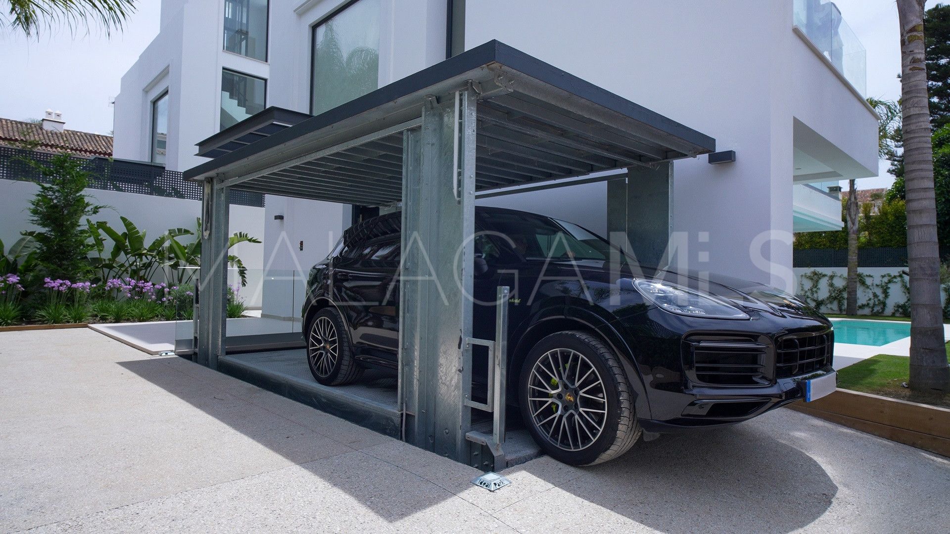 Villa for sale in Marbella Goldene Meile