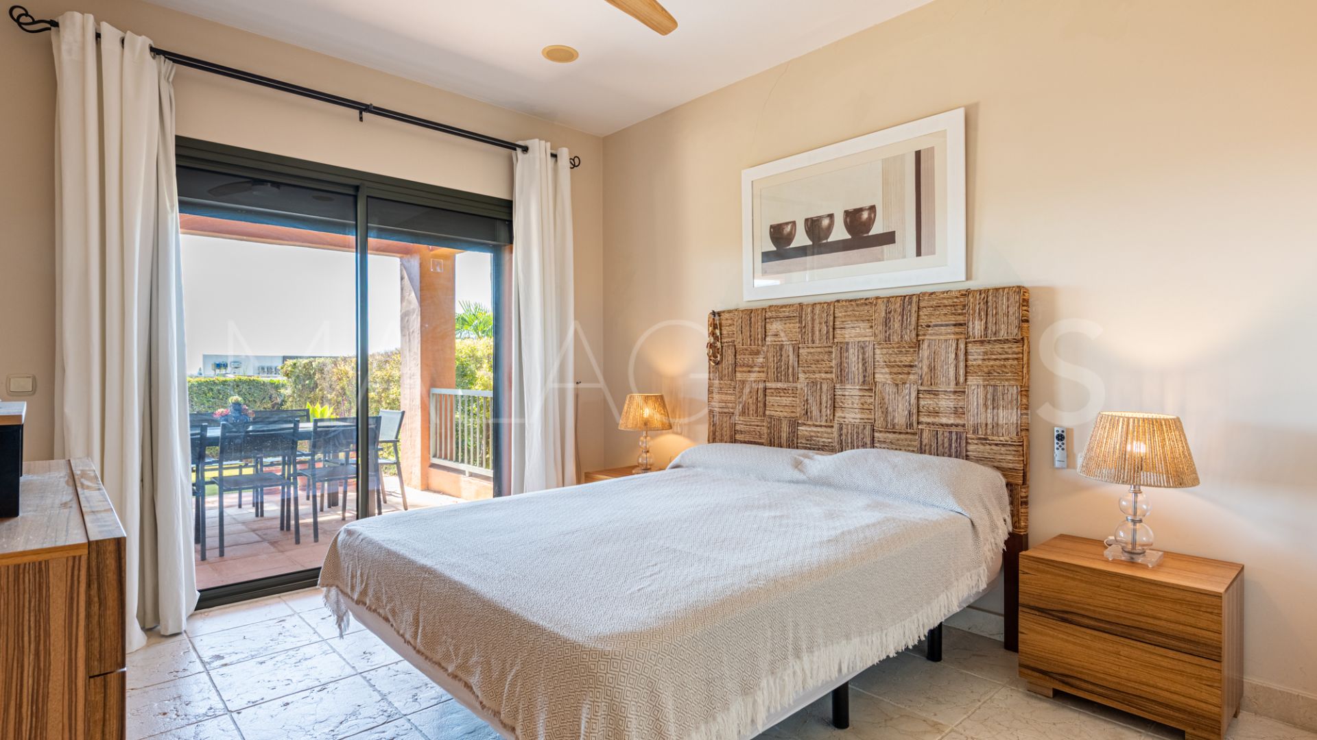 Se vende apartamento planta baja with 2 bedrooms in New Golden Mile