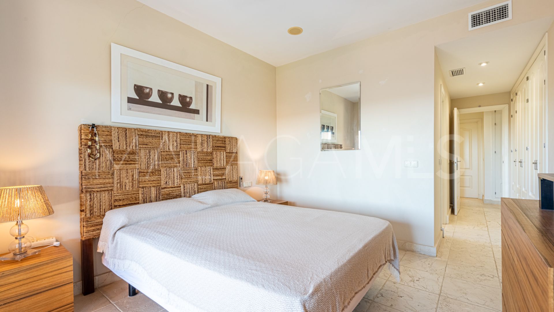 Se vende apartamento planta baja with 2 bedrooms in New Golden Mile