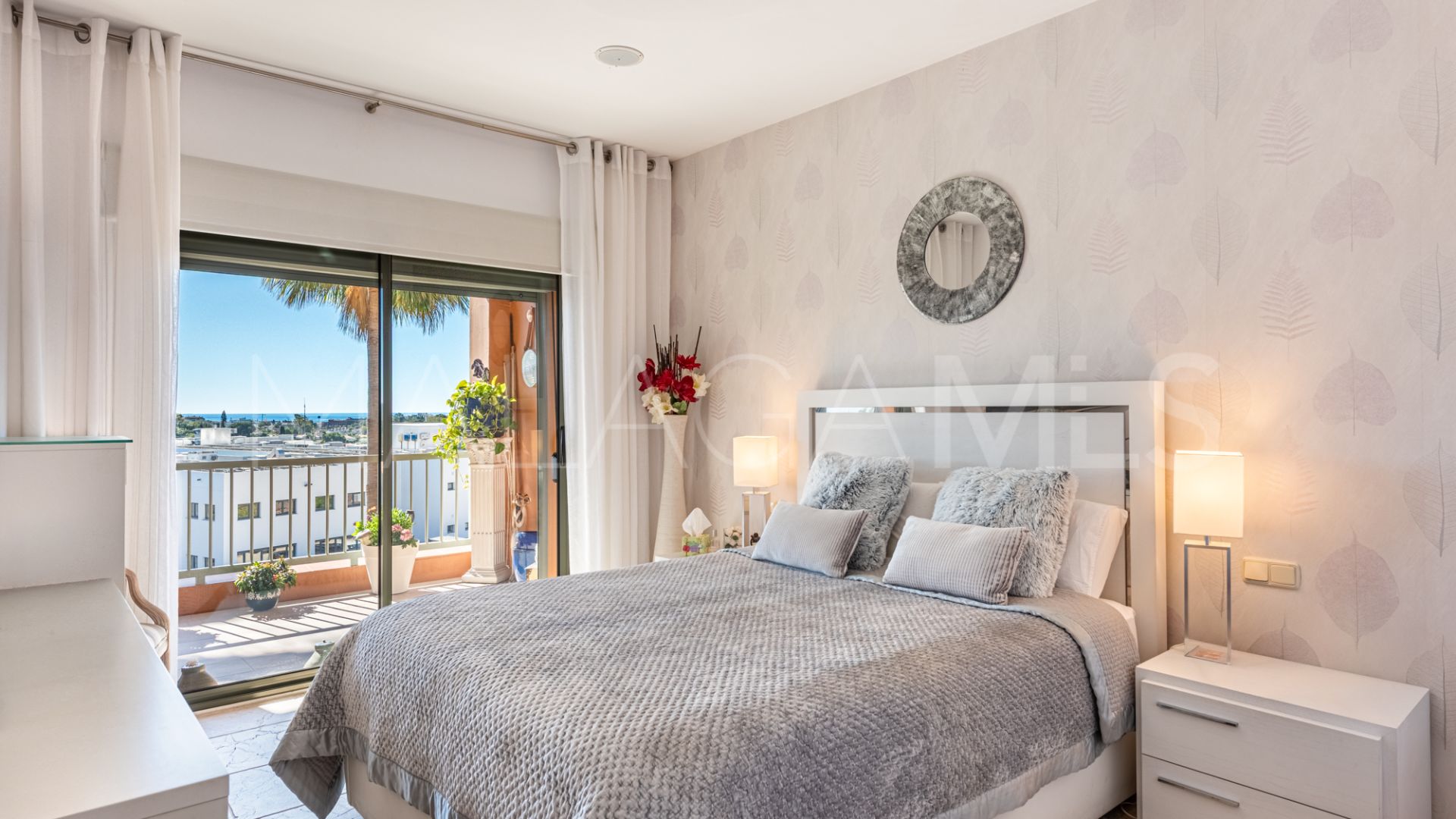 Se vende apartamento in New Golden Mile