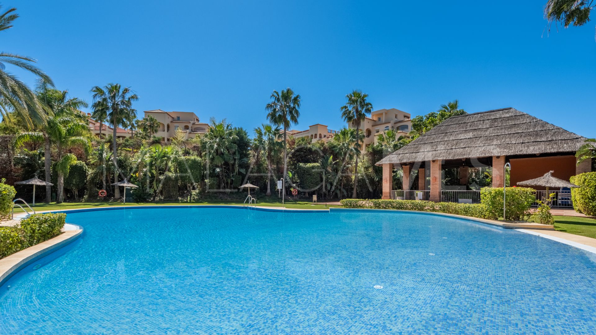 Se vende apartamento in New Golden Mile