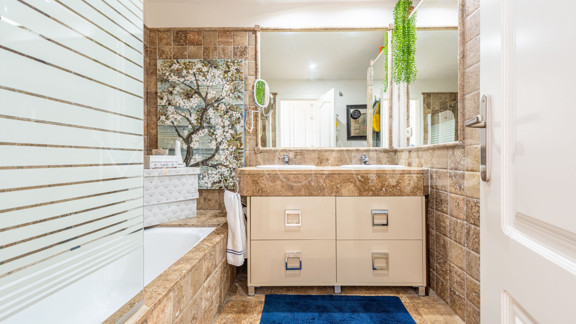 Se vende apartamento in New Golden Mile
