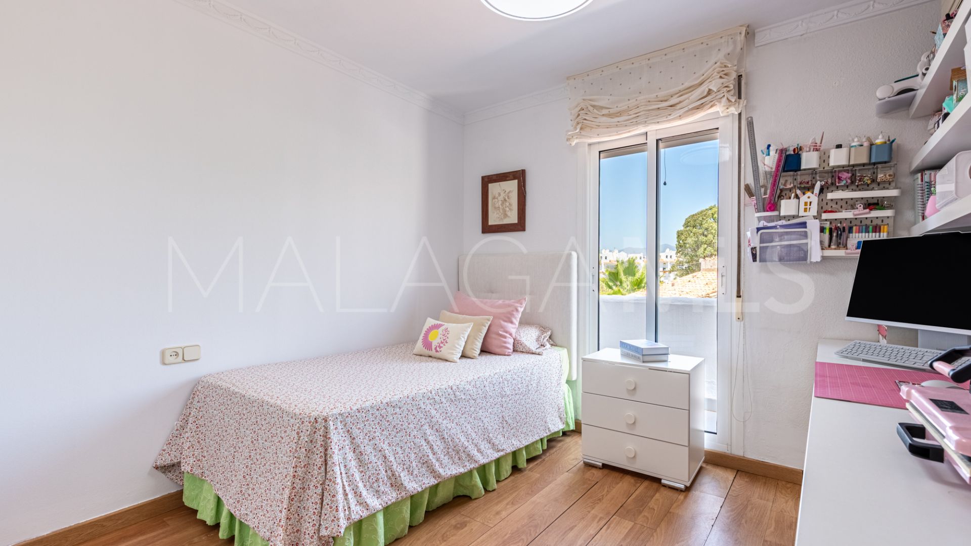 Radhus for sale in New Golden Mile