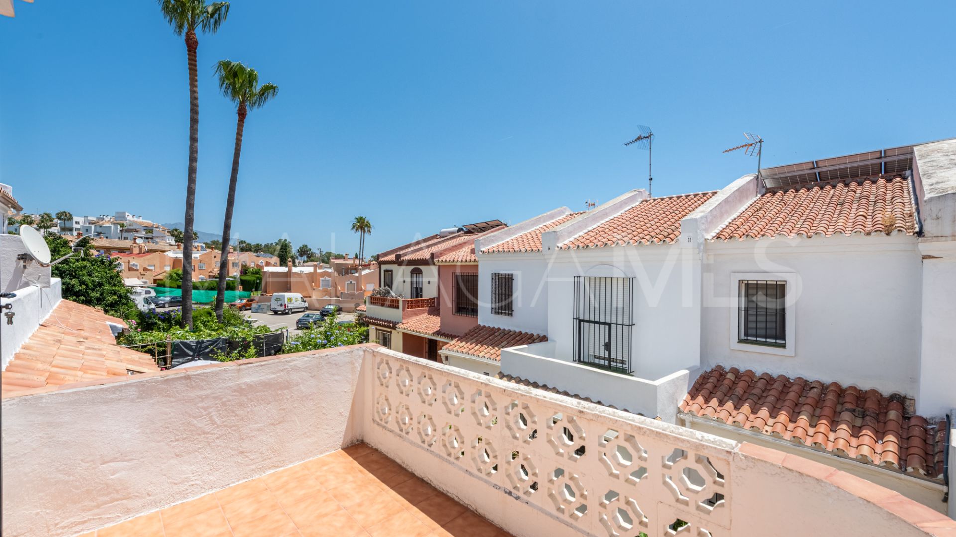 Radhus for sale in New Golden Mile