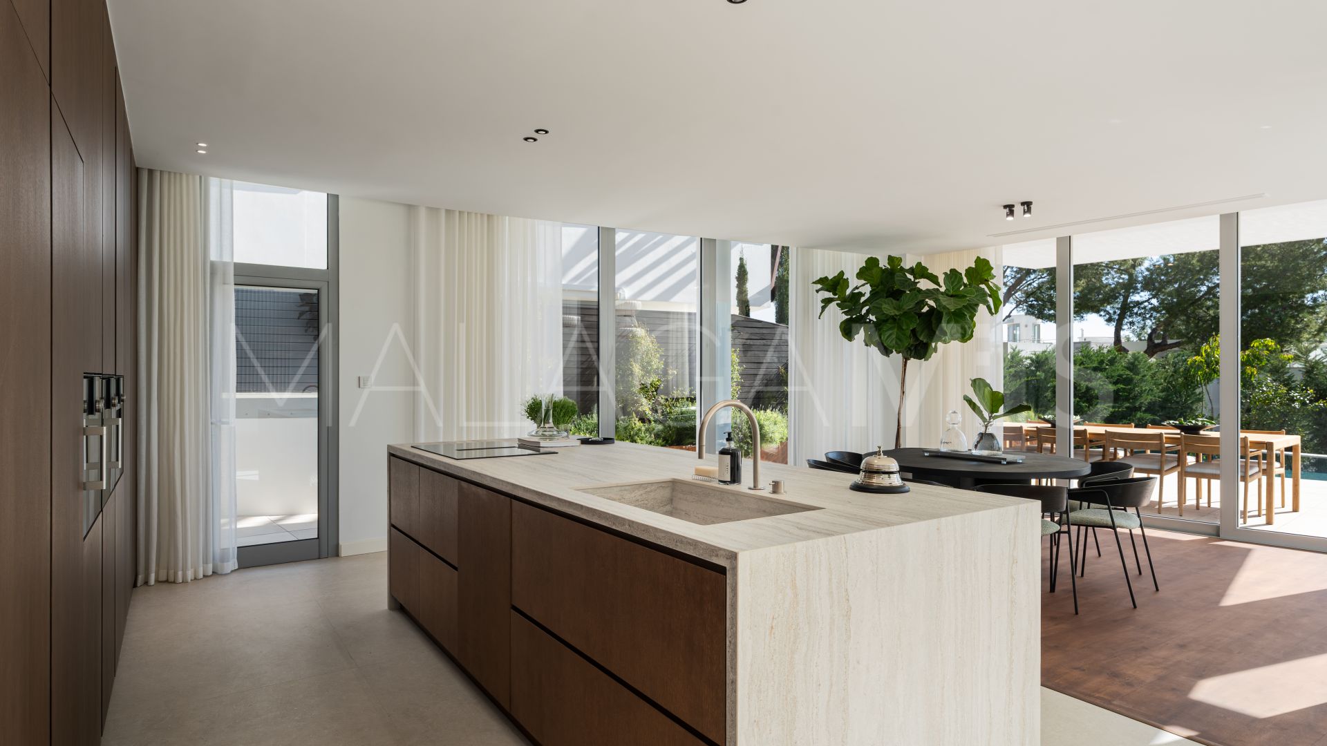 Marbella Golden Mile town house for sale