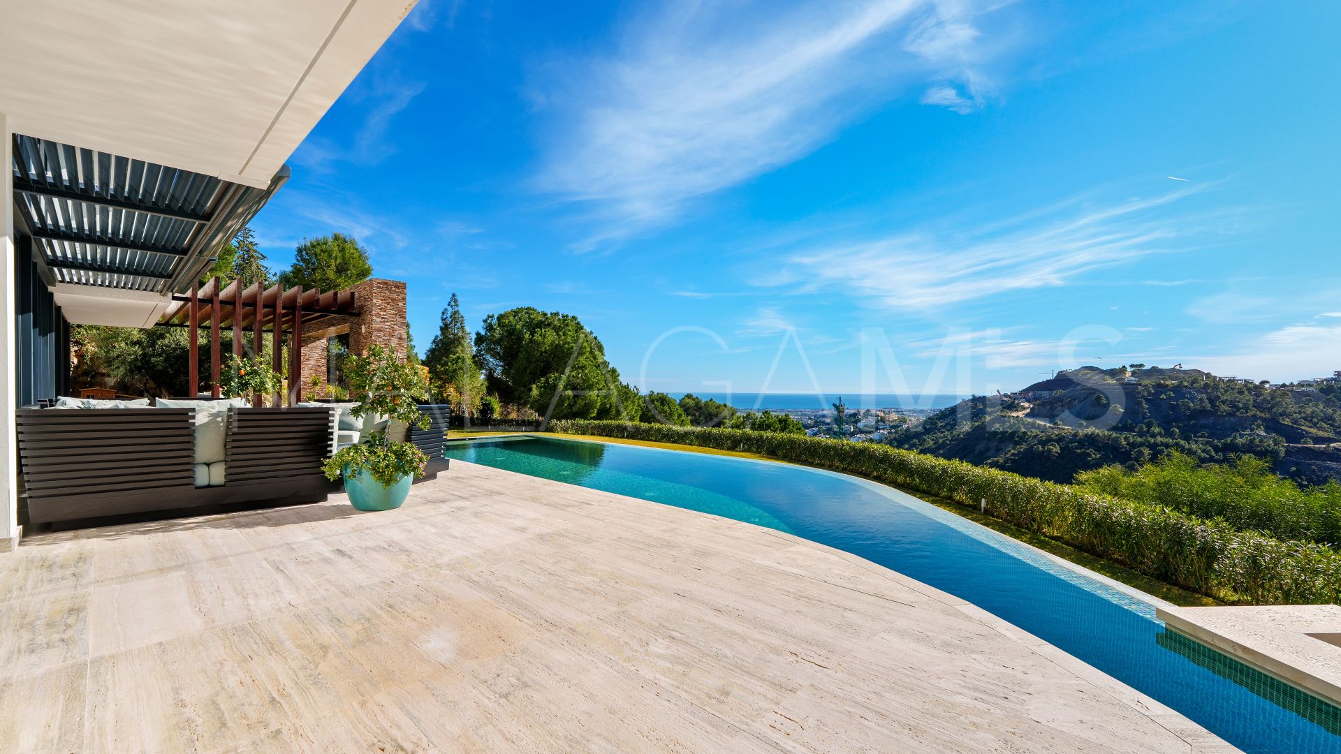 Villa for sale in Ctra. De Ronda