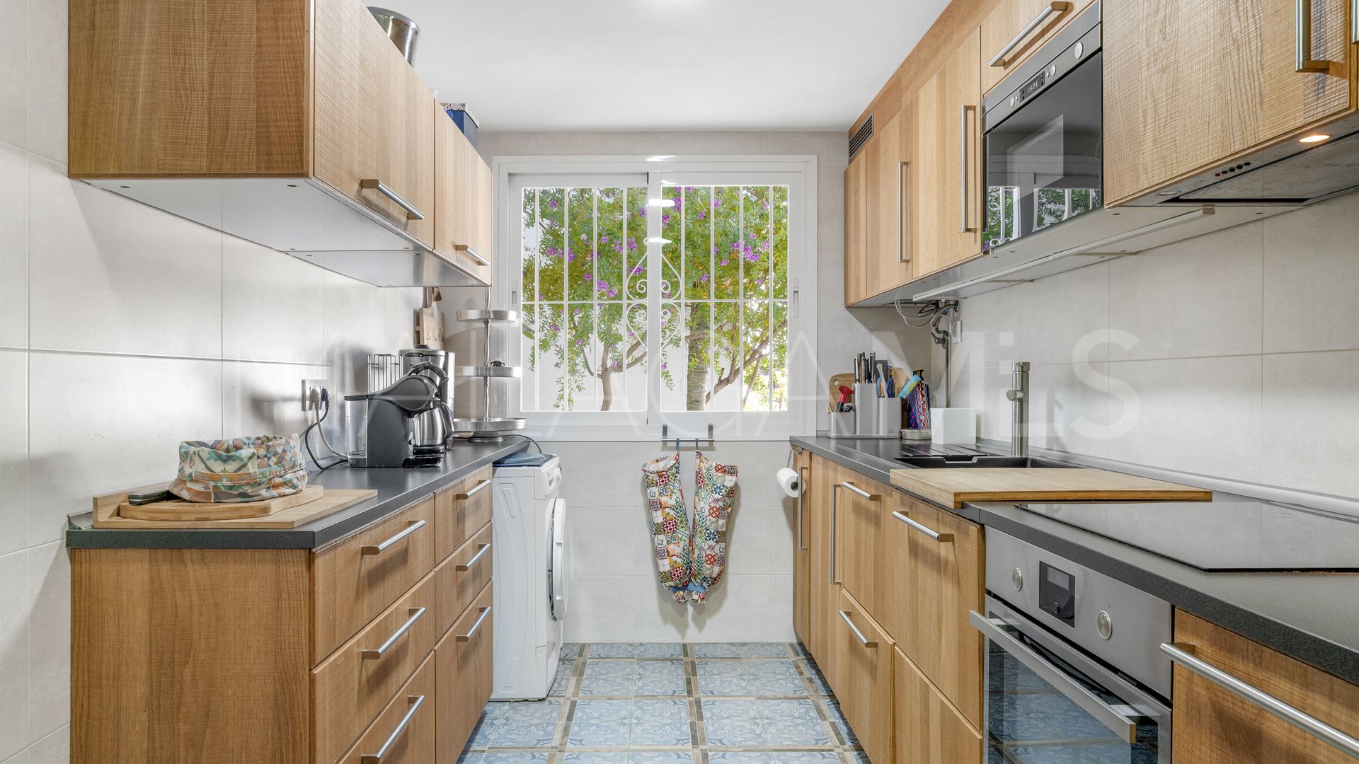 Town house for sale in Estepona