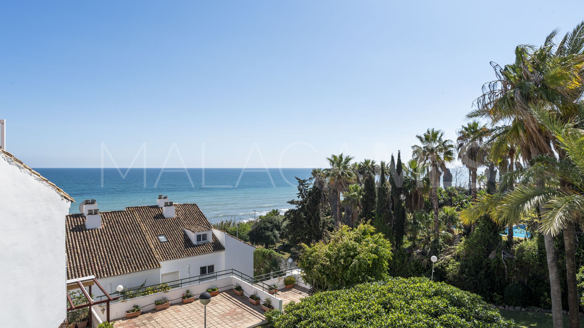 Town house for sale in Estepona
