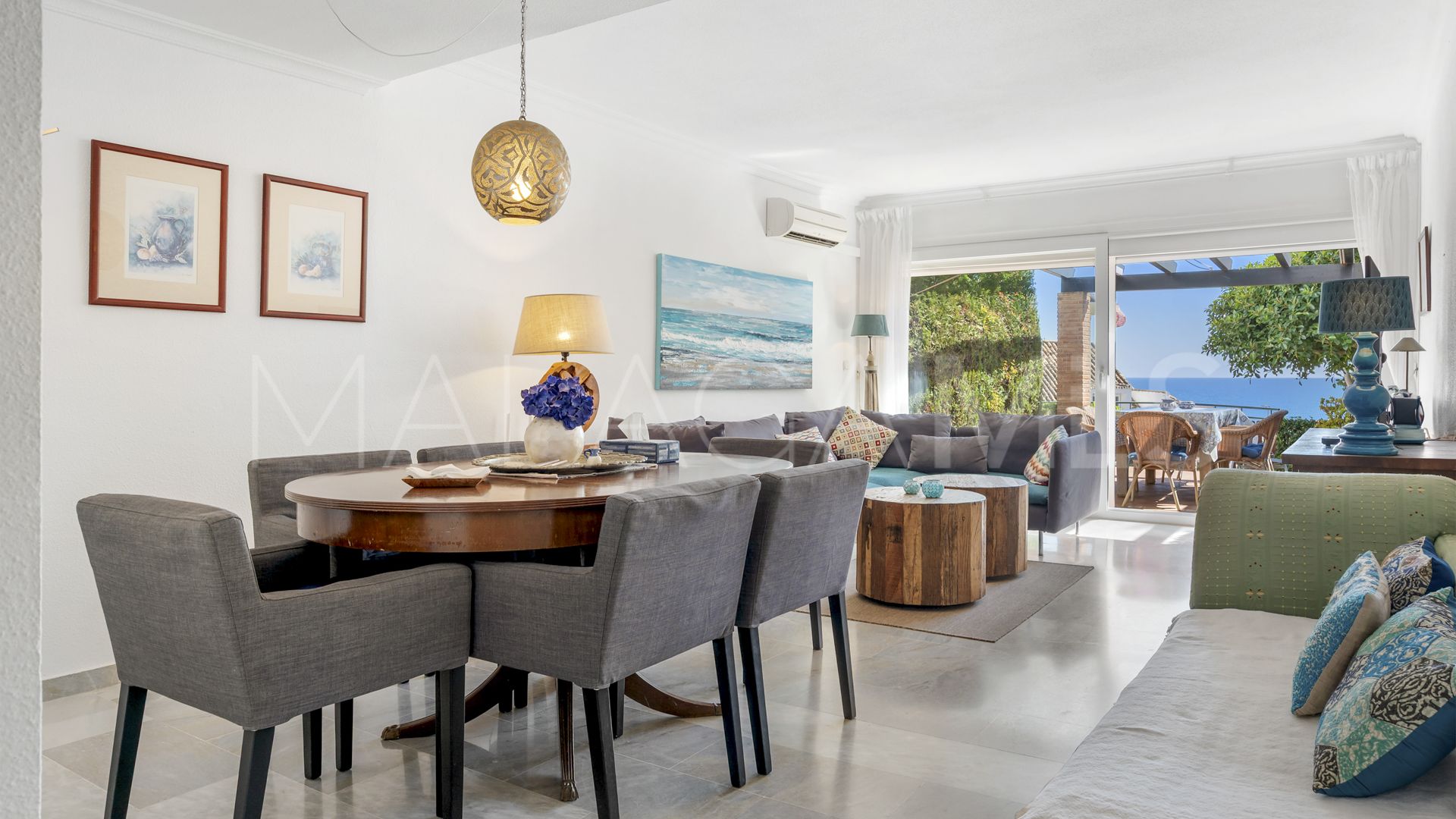 Town house for sale in Estepona