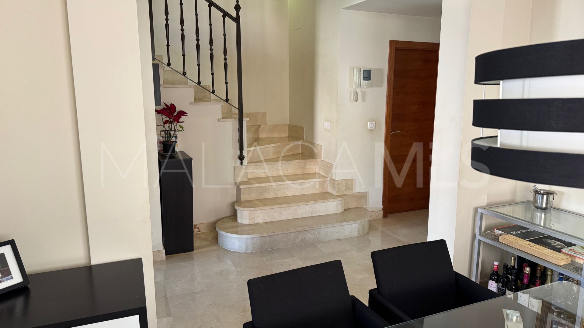 Buy town house in Estepona