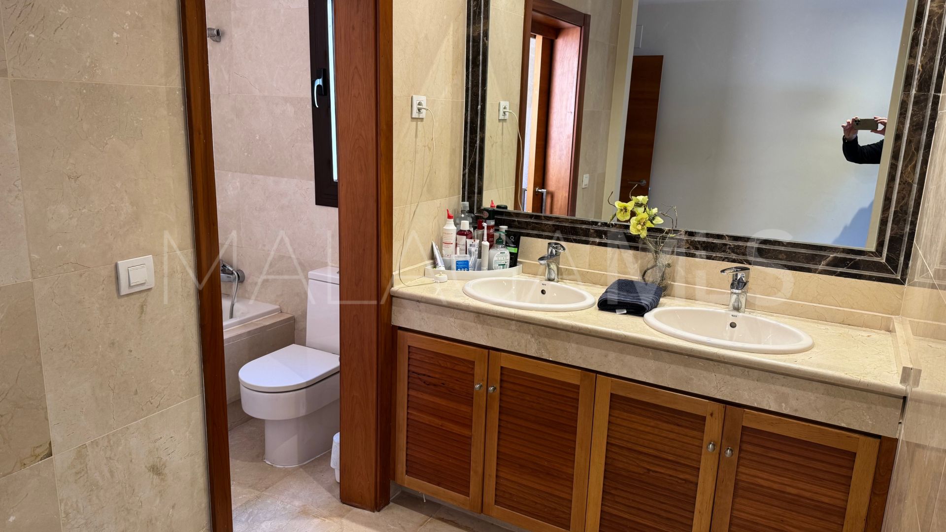 Buy town house in Estepona