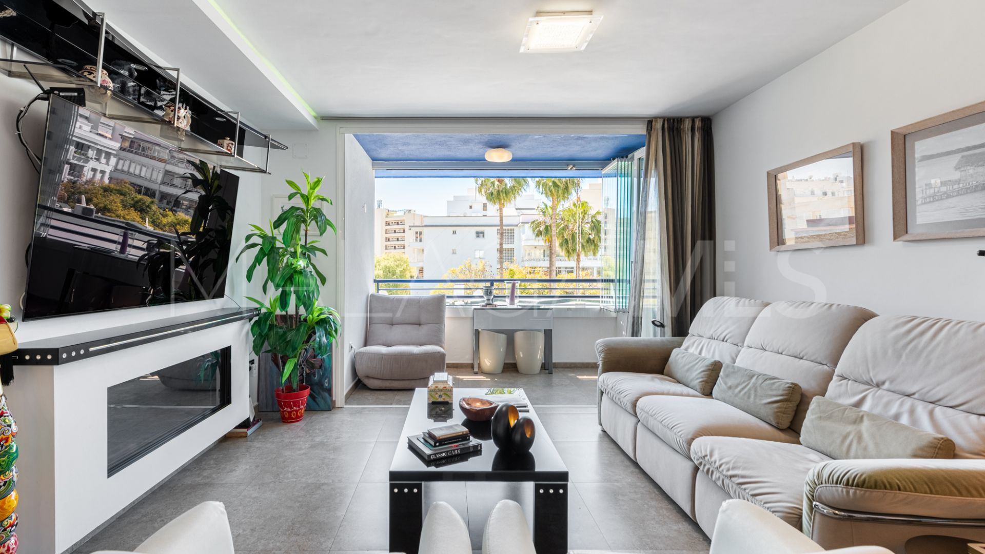 For sale 2 bedrooms apartment in Marbella Centro