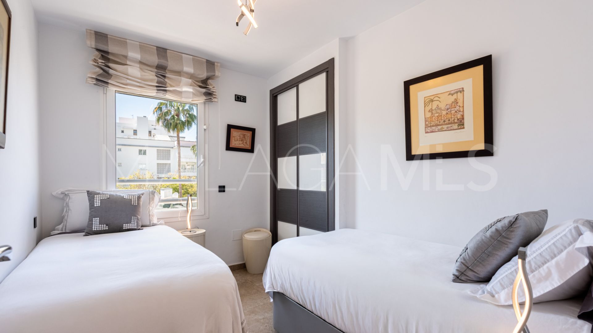 For sale 2 bedrooms apartment in Marbella Centro