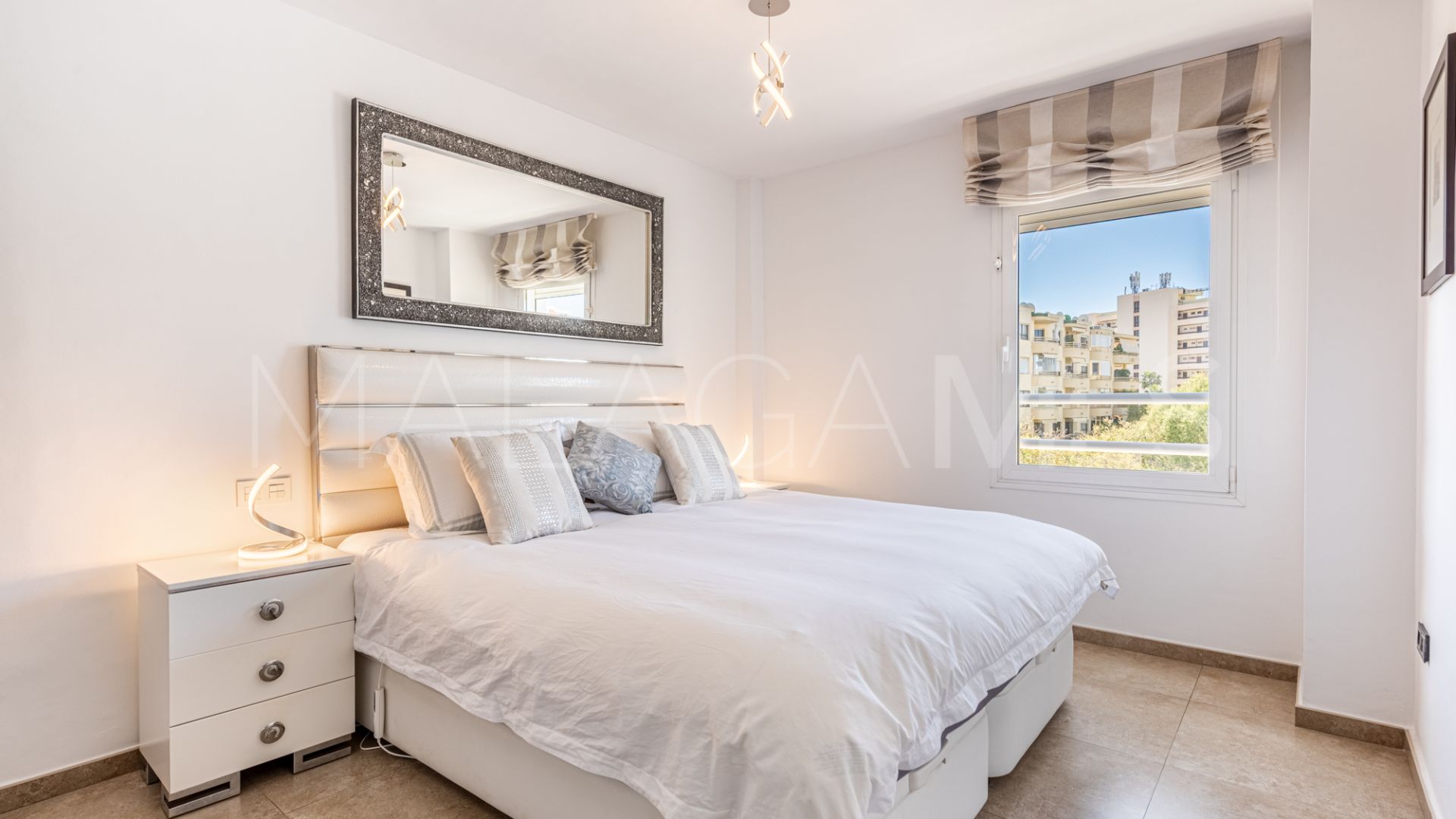 For sale 2 bedrooms apartment in Marbella Centro