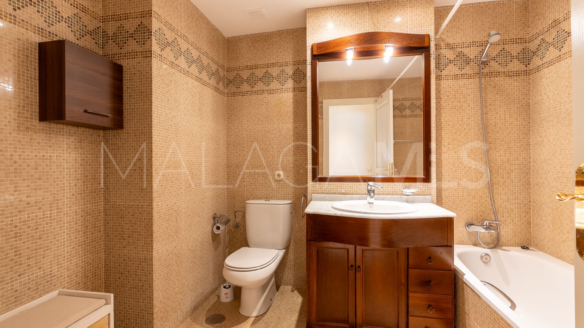 Lägenhet for sale in Estepona