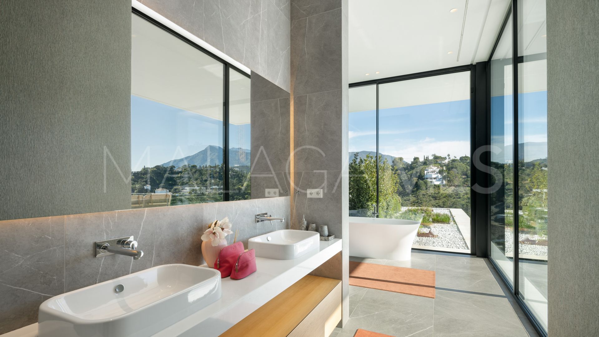 Ctra. De Ronda, villa de 8 bedrooms for sale