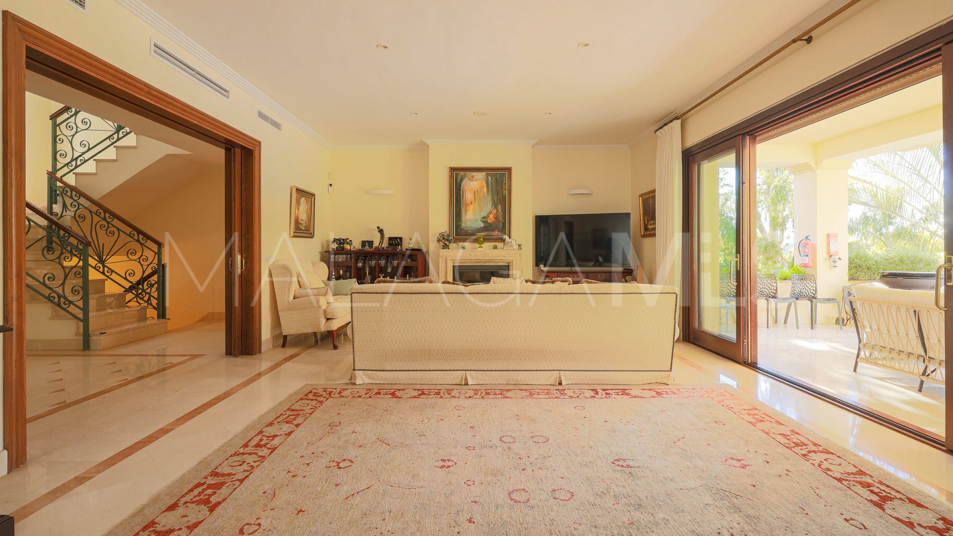 Villa for sale in Ctra. De Ronda