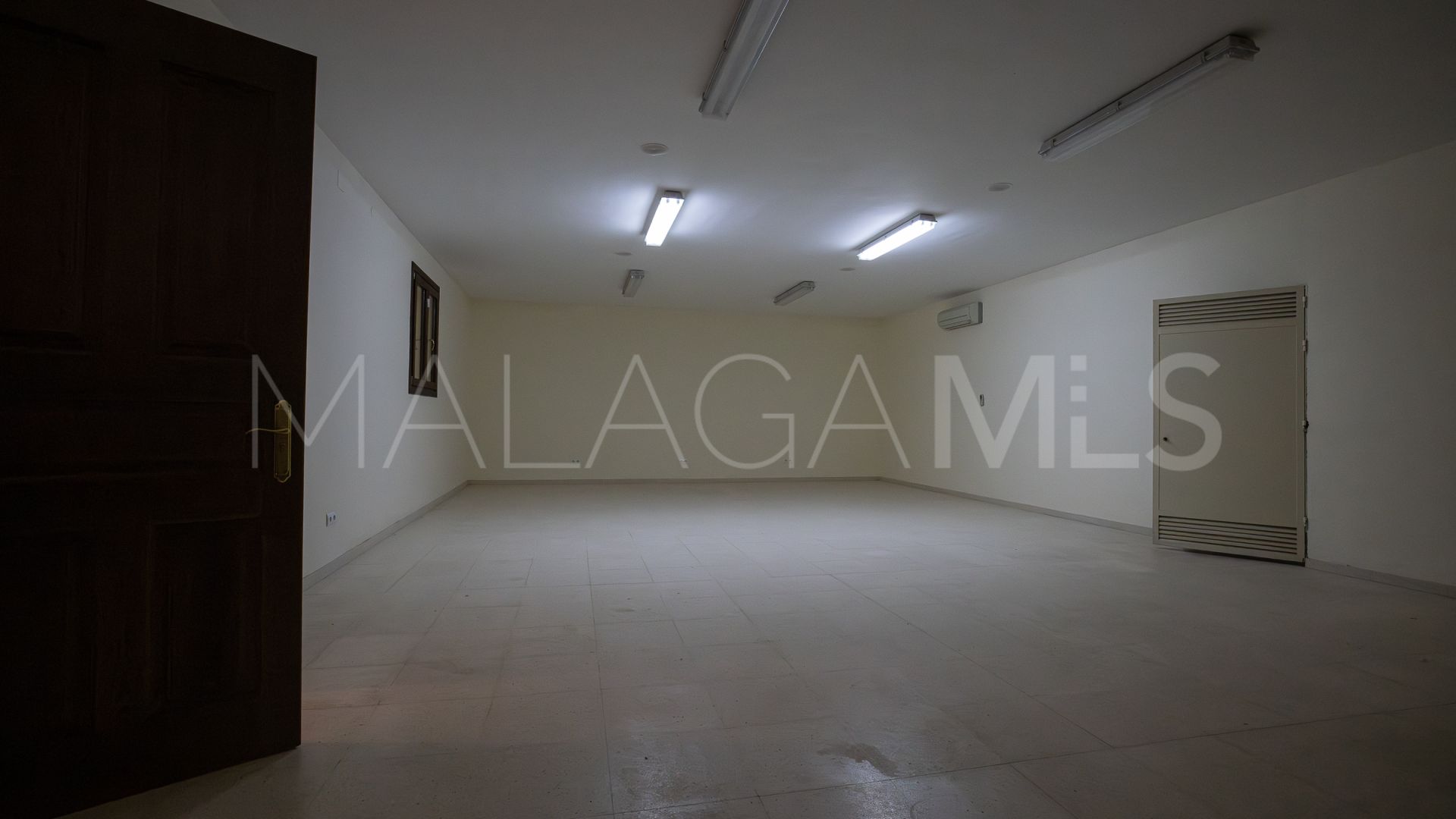 Villa for sale in Ctra. De Ronda