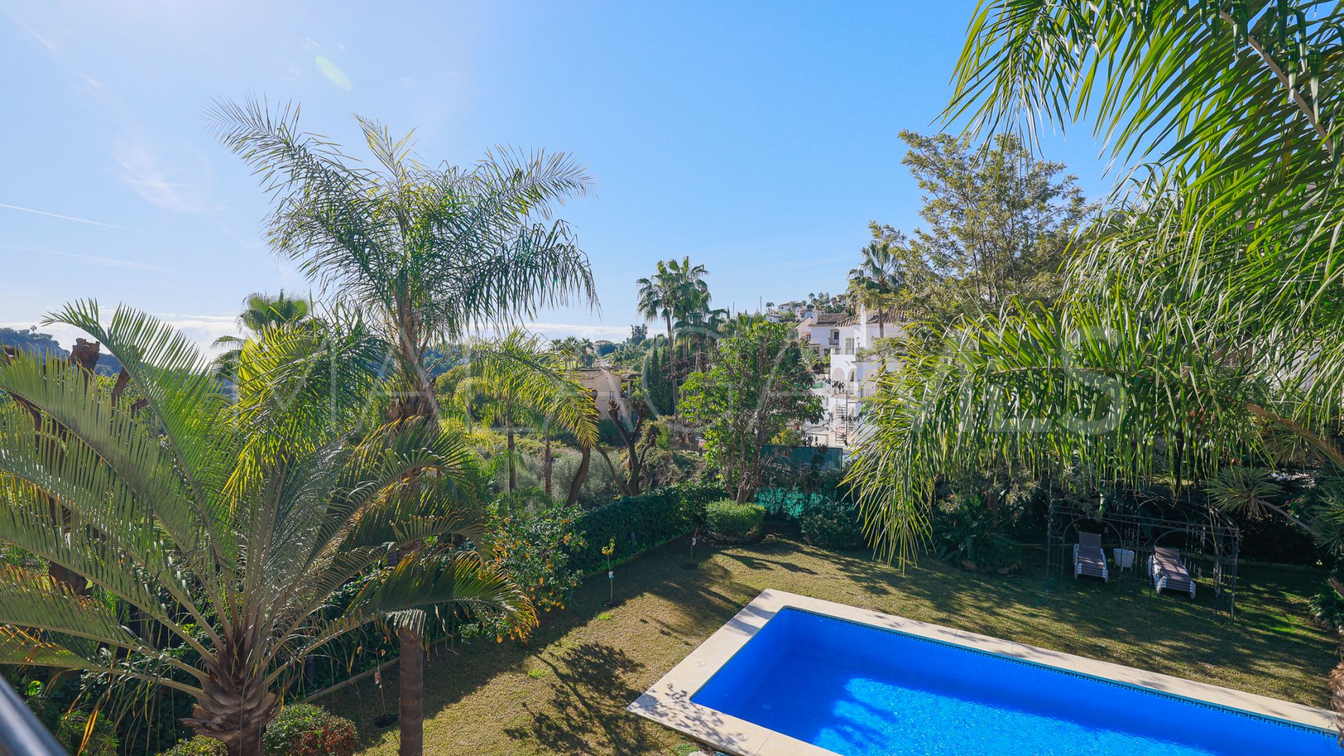 Villa for sale in Ctra. De Ronda