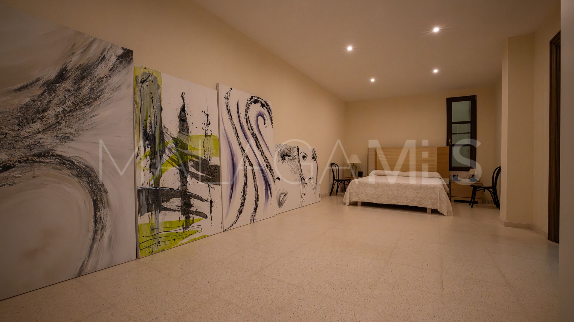 Villa for sale in Ctra. De Ronda