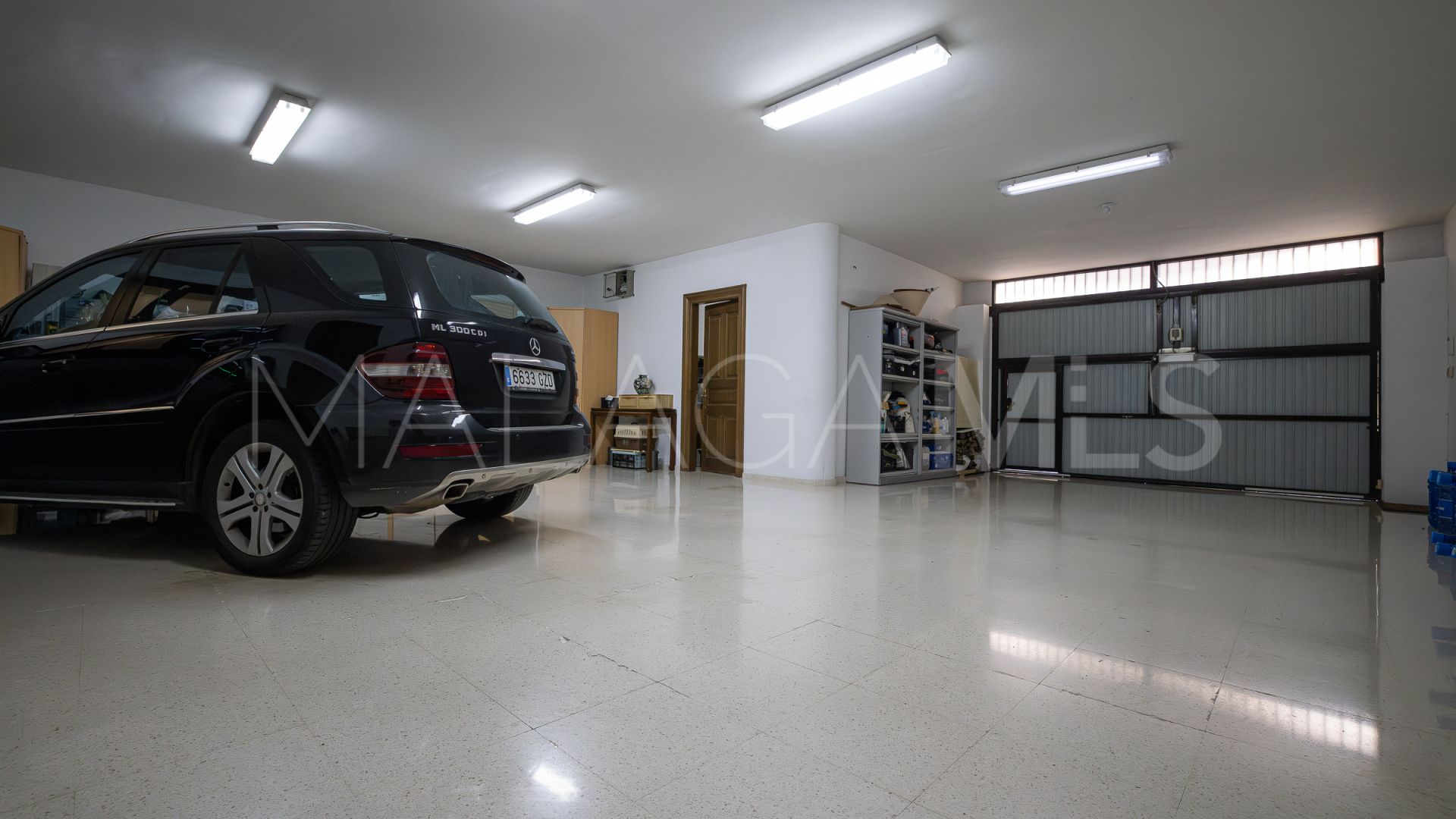 Villa for sale in Ctra. De Ronda