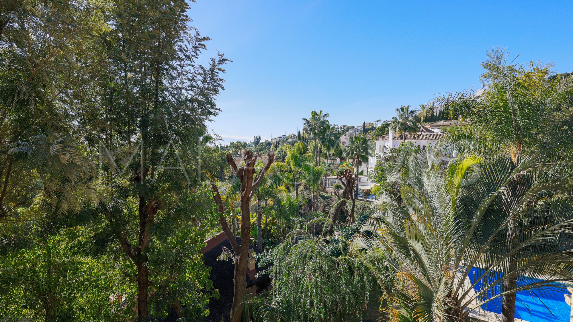 Villa for sale in Ctra. De Ronda