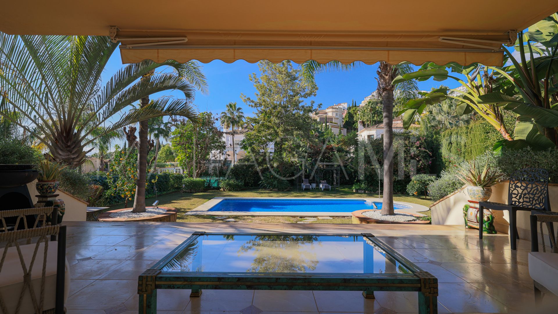 Villa for sale in Ctra. De Ronda