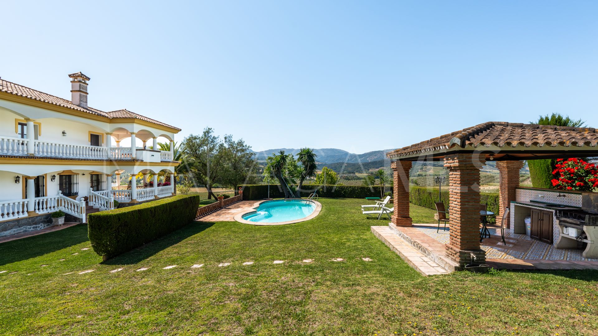 Finca with 5 bedrooms for sale in Ronda