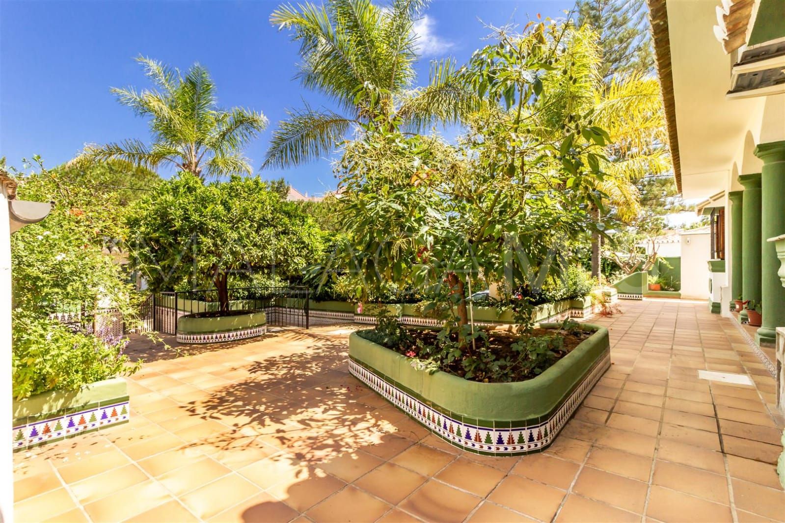 Villa a la venta in Marbella Centro with 5 bedrooms