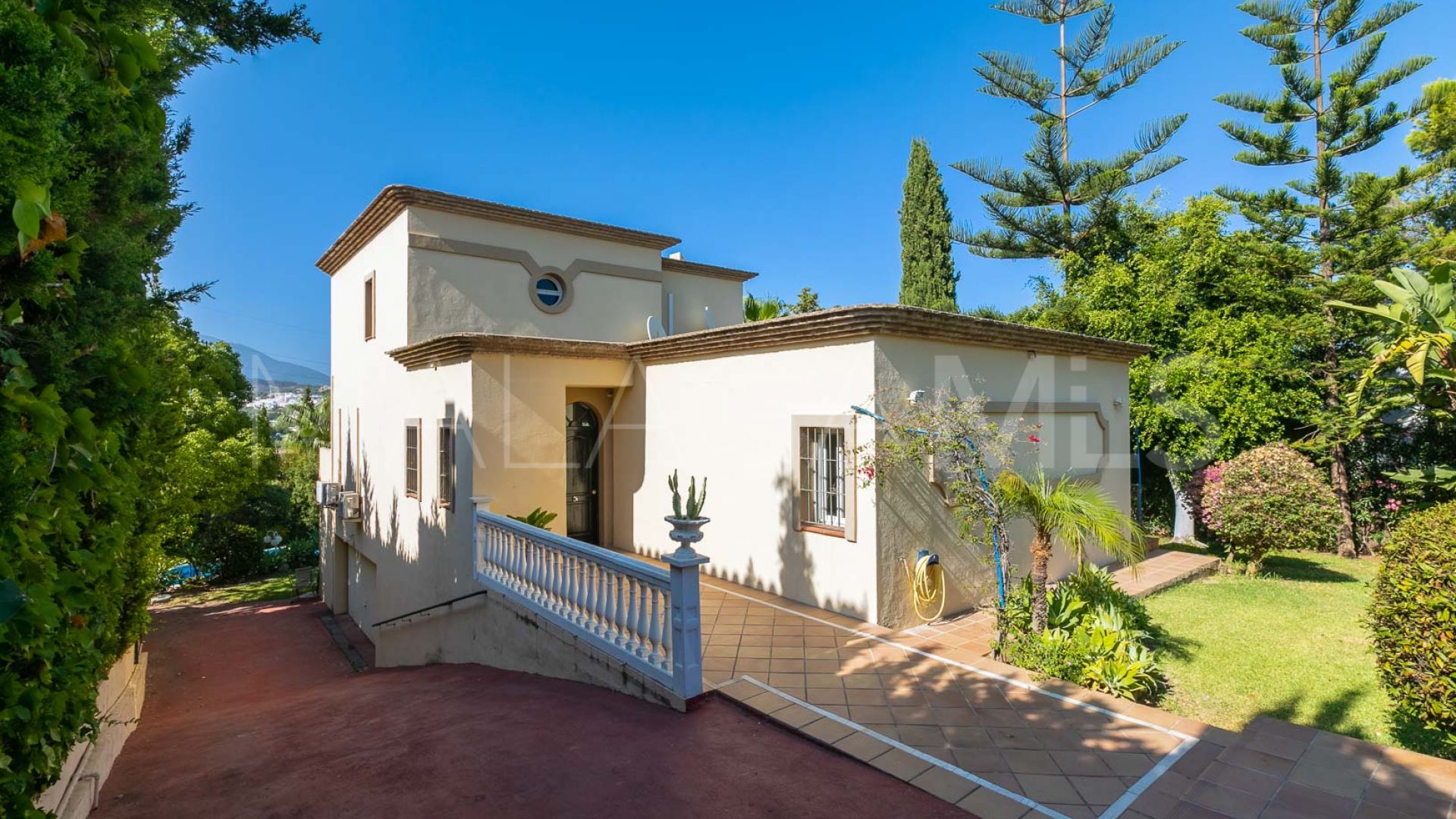 Nueva Andalucia, villa a la venta