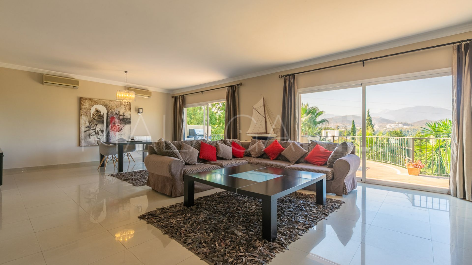 Nueva Andalucia, villa a la venta