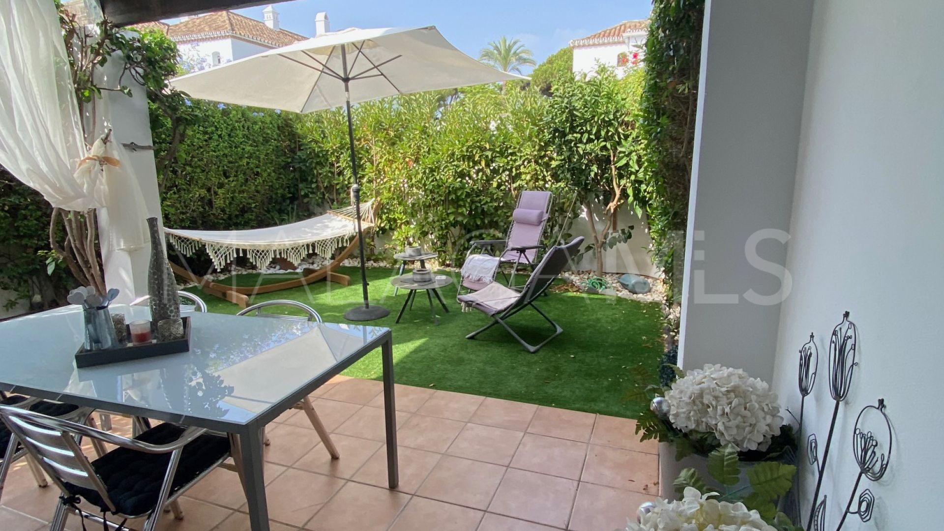 For sale 1 bedroom ground floor apartment in New Golden Mile