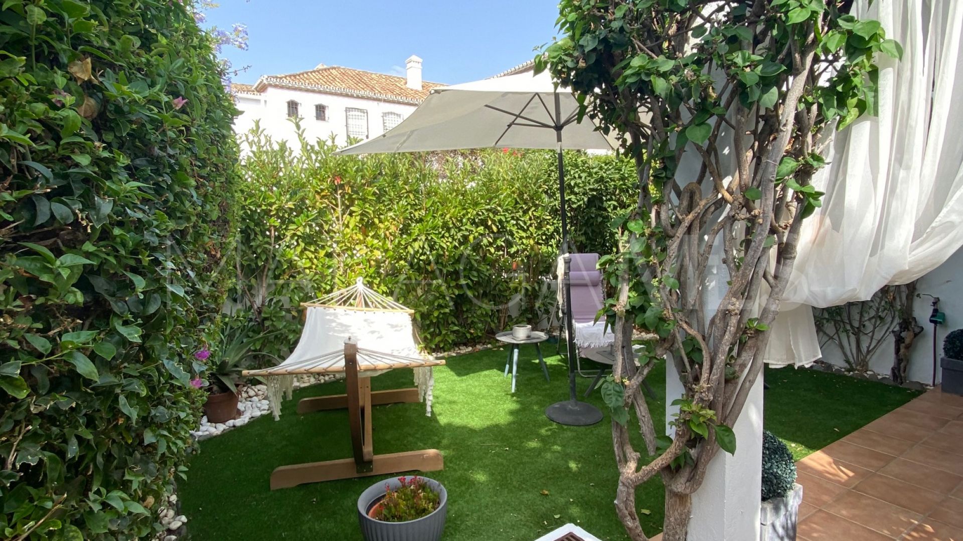 For sale 1 bedroom ground floor apartment in New Golden Mile