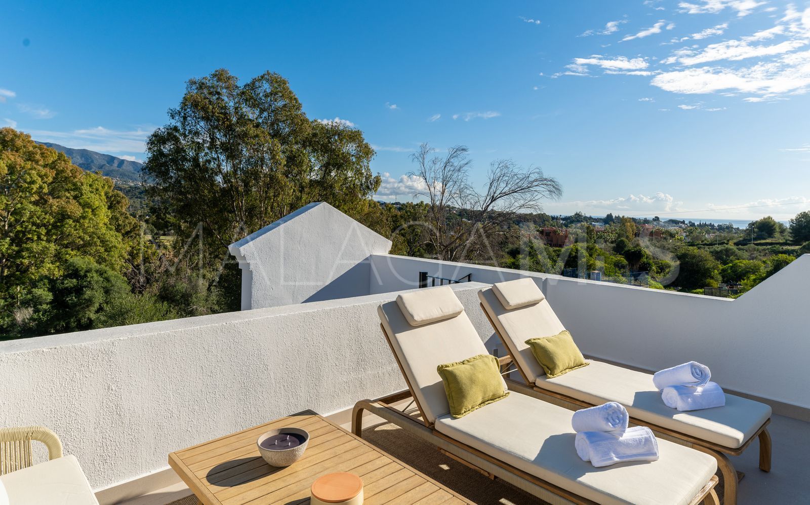 Duplex in Aloha for sale