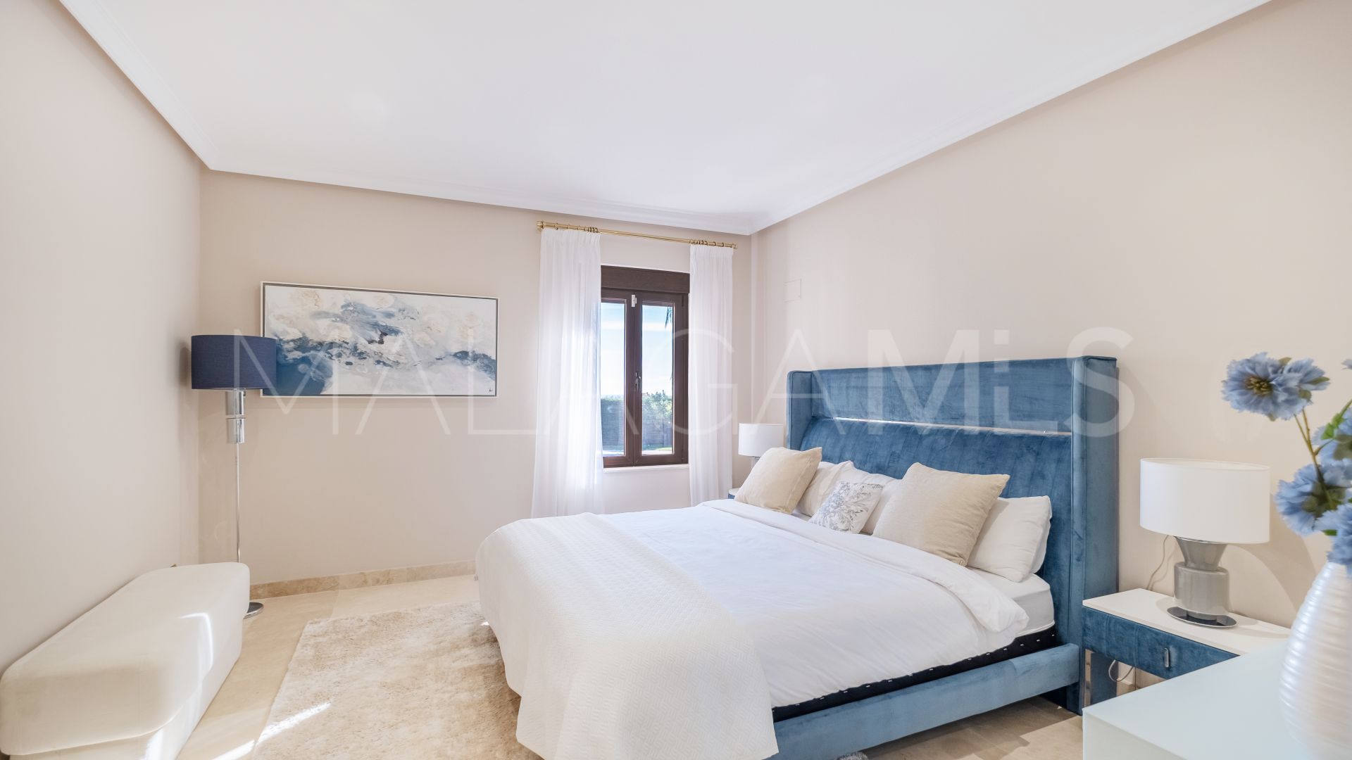 Villa for sale in Altos del Paraiso