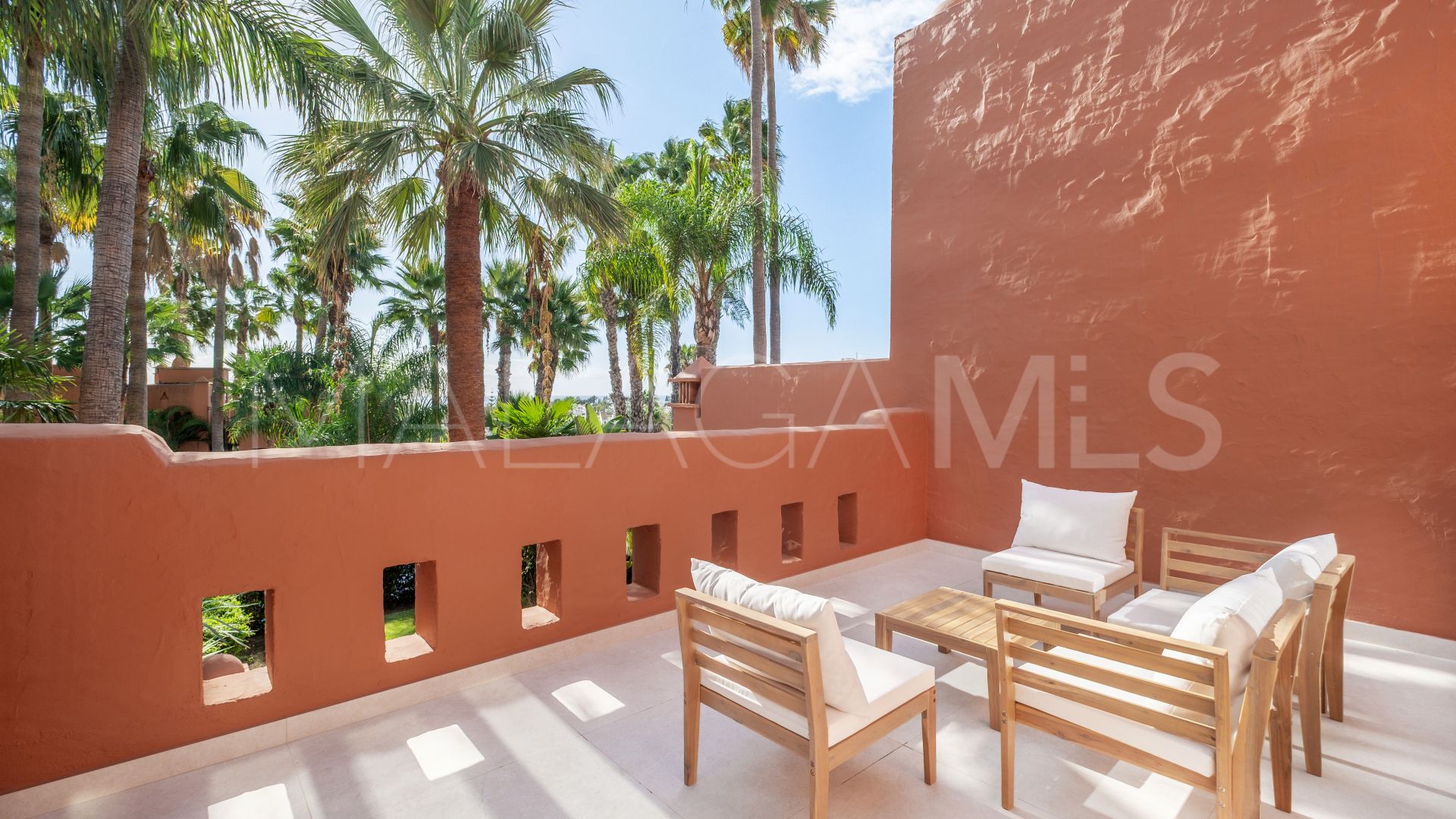 Maison de ville for sale in Altos de Puente Romano