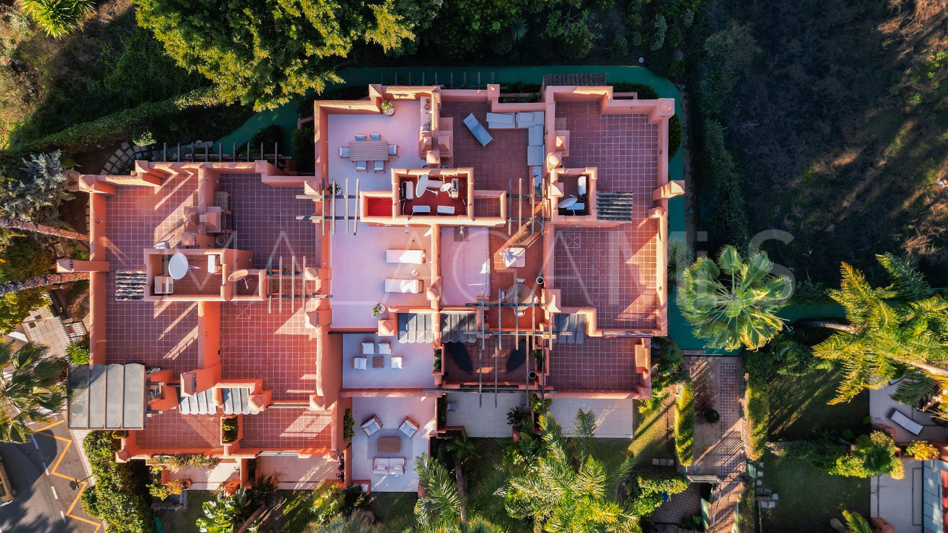 Radhus for sale in Altos de Puente Romano