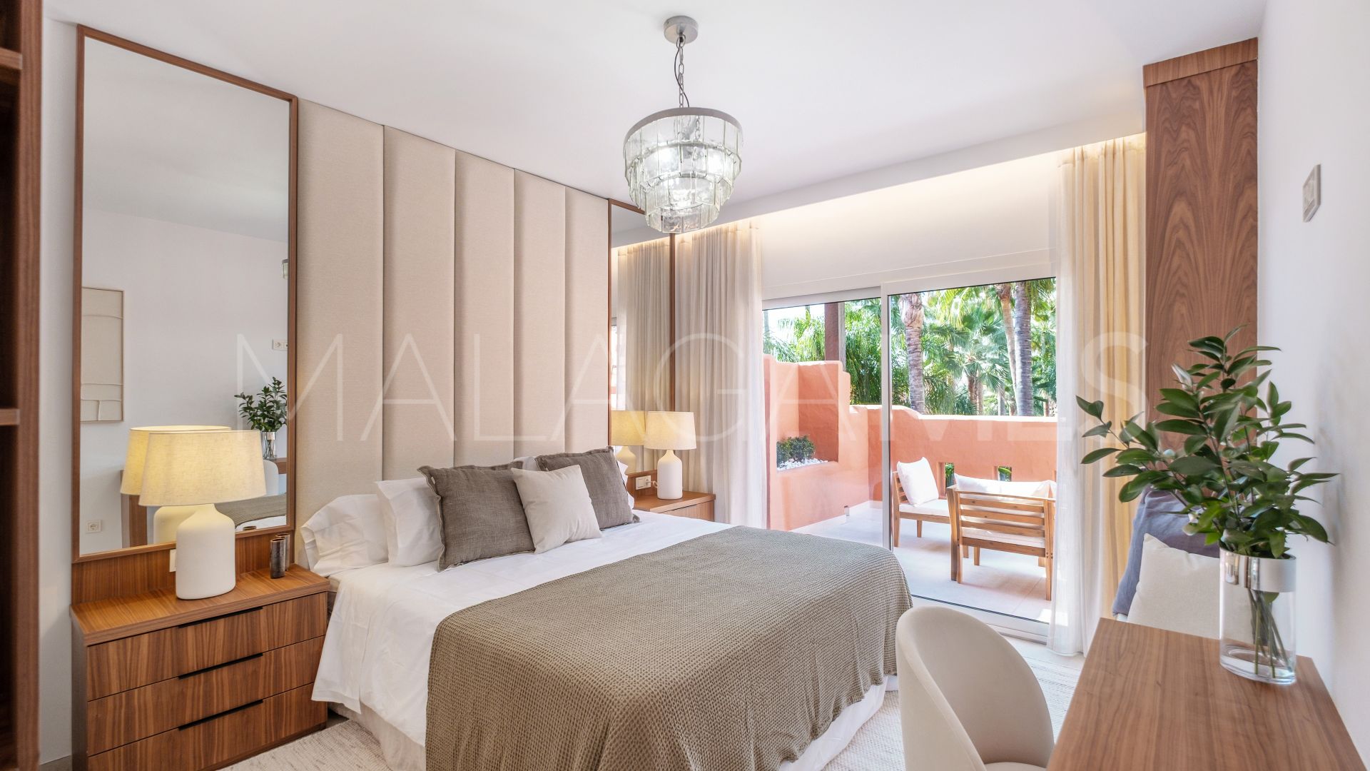 For sale town house in Altos de Puente Romano